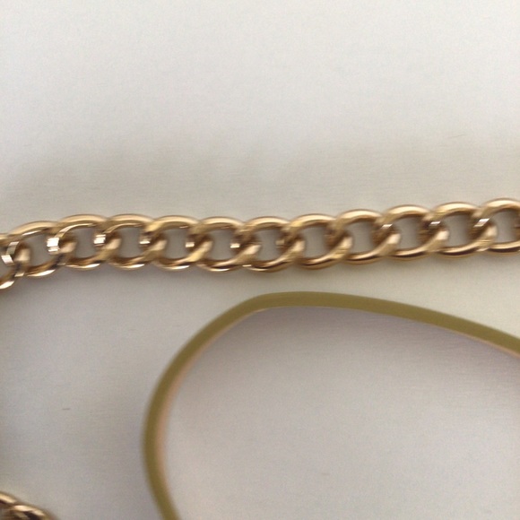 NAUTICA FAUX LEATHER AND GOLD CHAIN BELT MEDIUM LARGE - Picture 6 of 11